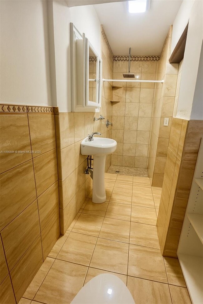 Photo - 783 NW 96th St Unidad A