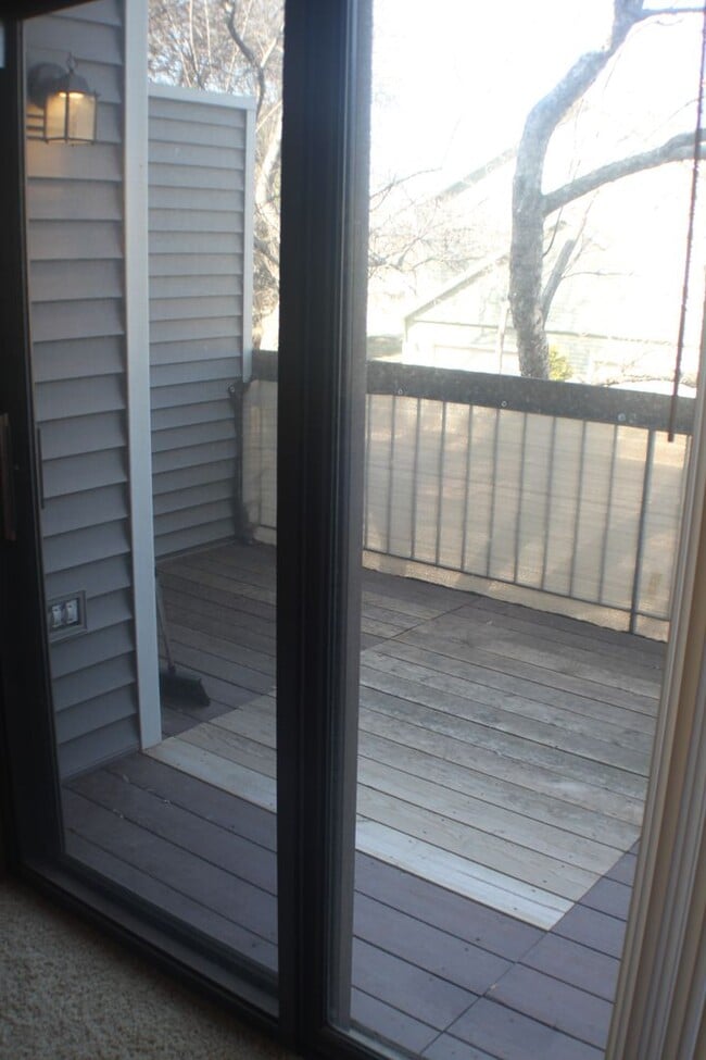 Photo - 28 Elton Ridge Ct NW
