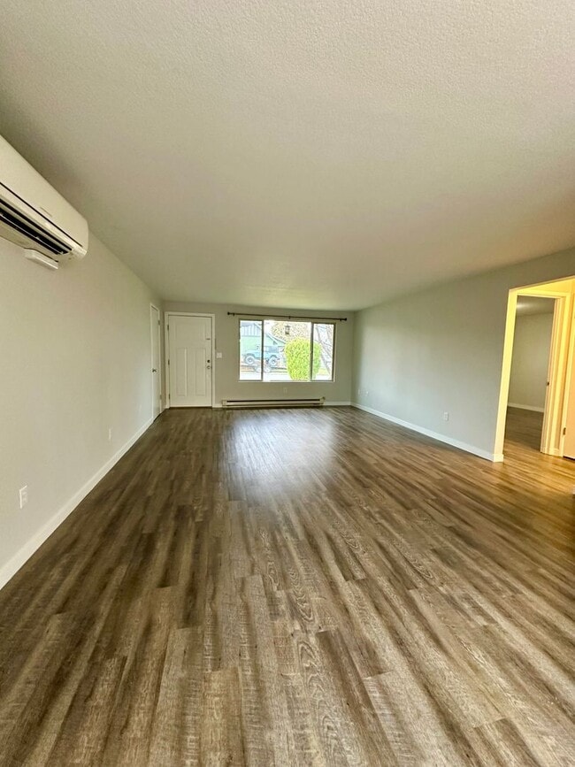 Photo - 1139 SW Indian Ave