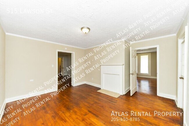 Photo - 515 Lawson St