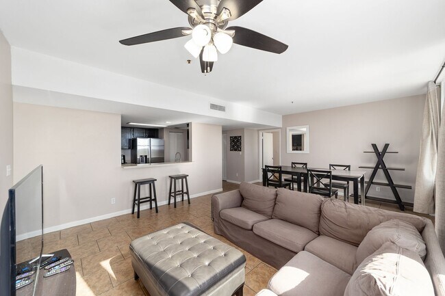 Photo - Seagle Building 7C