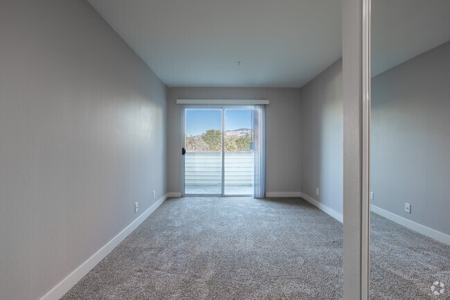 2BR, 2BA - Fieldstone