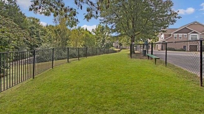 Photo - Hamptons at Woodland Pointe