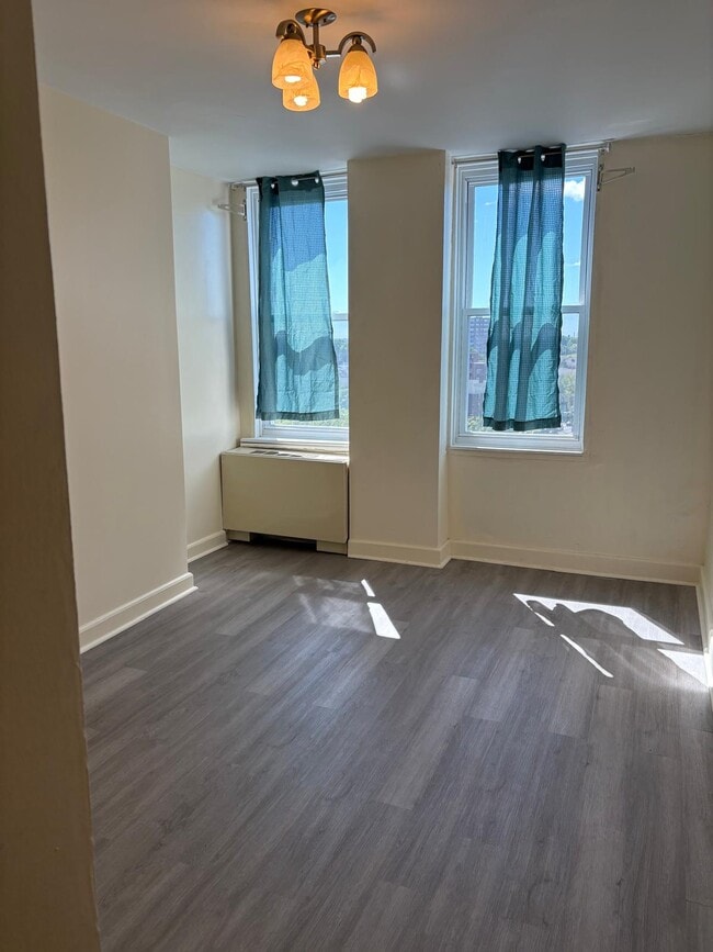 Photo - 712 N Broad St Unit 8D