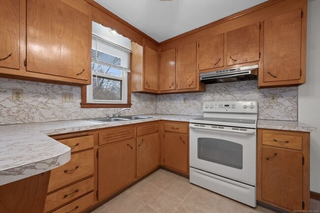 Photo - 62 Briarwood Rd Unit #3