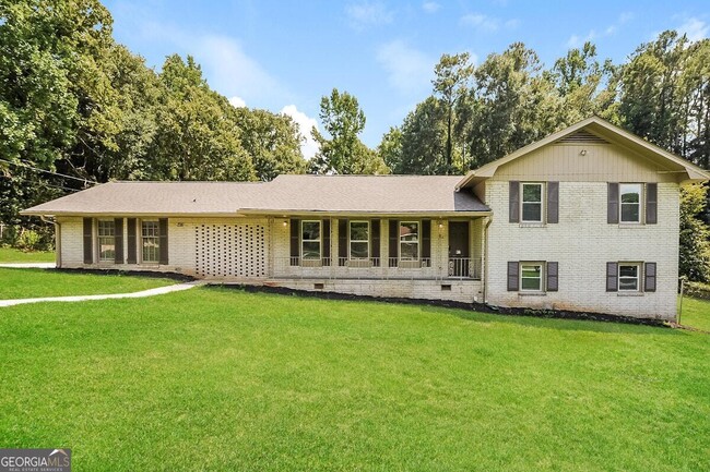 Photo - 1716 Regency Pl House