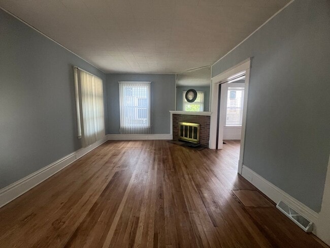 Photo - Large Single Family Five Bedroom Home!