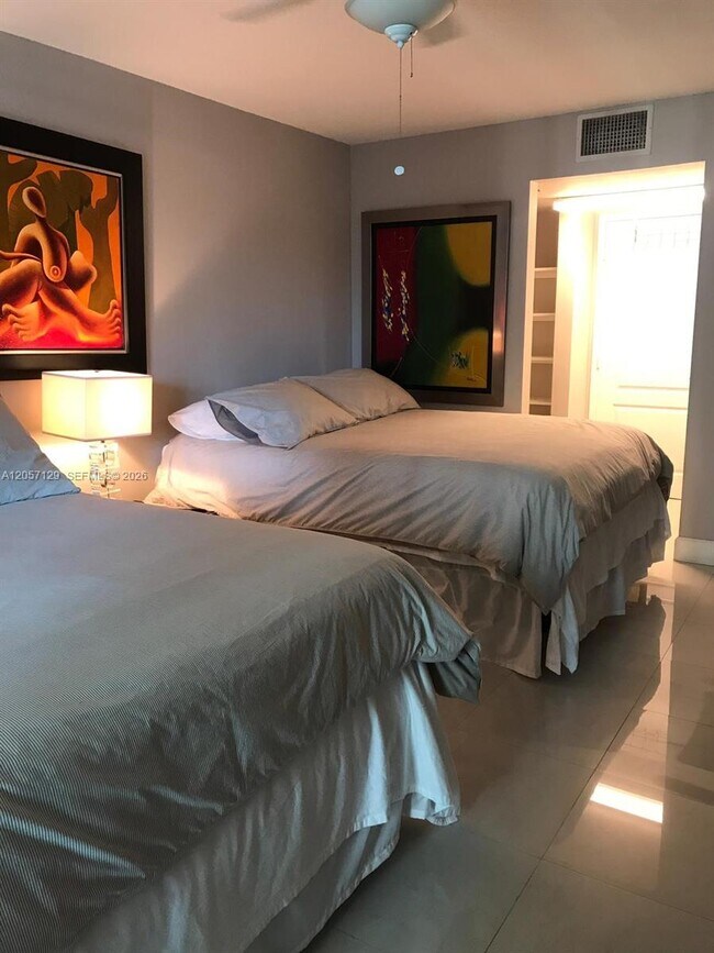 Photo - 1200 Brickell Bay Dr Unit 2418