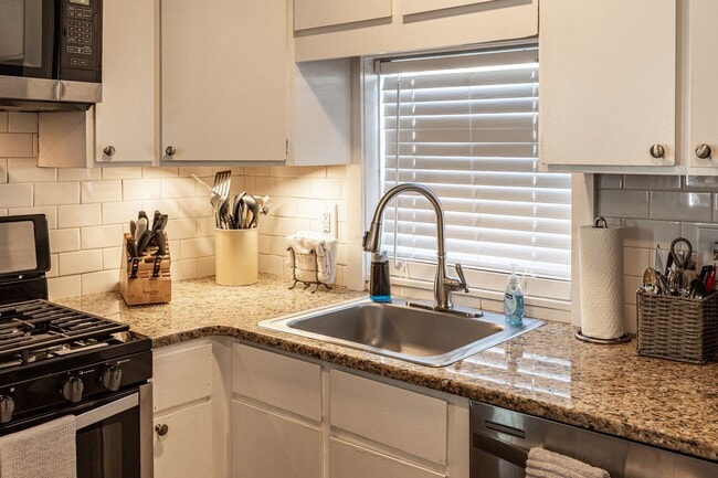 Photo - Camp Carson Unidad B