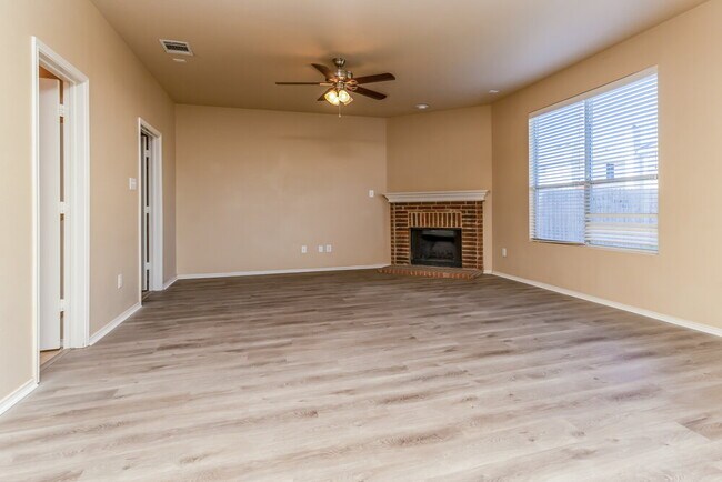 Photo - 8500 Shallow Creek Dr