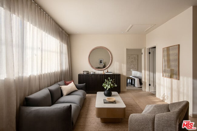 Photo - 4205 Blanchard St