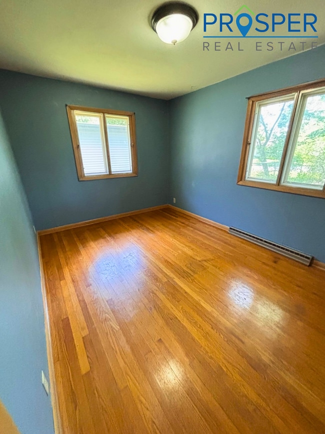 Photo - 3-Bedroom with Garage & Extra Parking