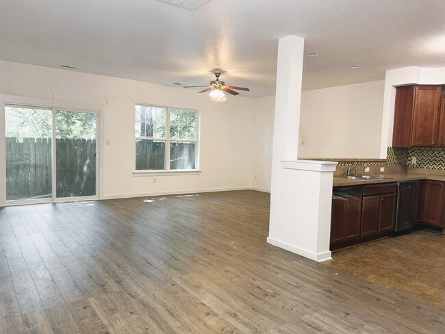 Building Photo - 248 Craftsman Cir Rental