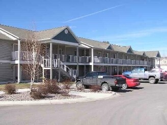 Wolf Glen Apartments - Wolf Glen Apartments