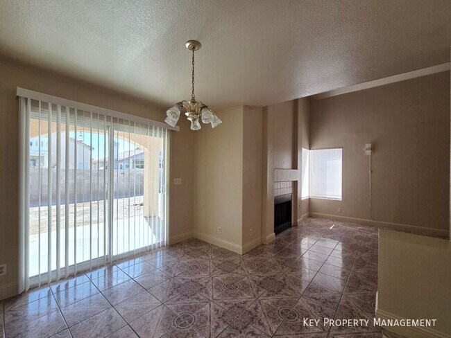 Photo - 4541 Fireside Ln