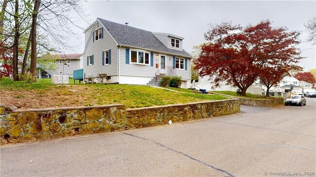 Photo - 145 Rooster River Blvd