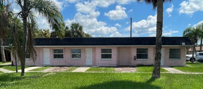 Building Photo - 5317 Avery Rd Unit 1 Rental