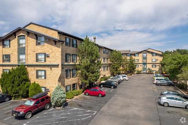 Building Photo - The Rambler