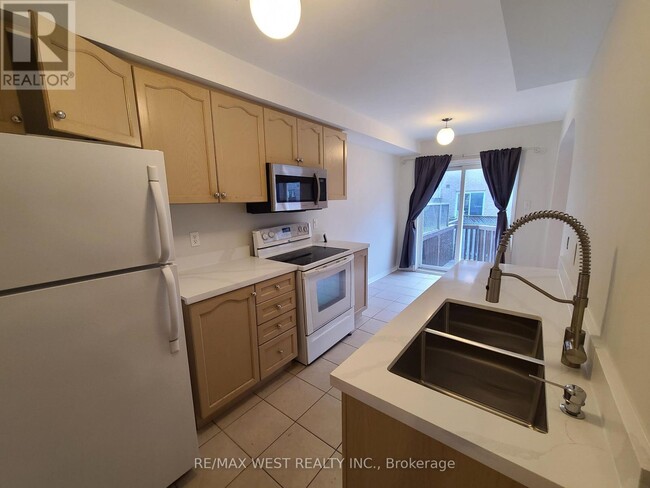 Photo - 228 Coleridge Dr