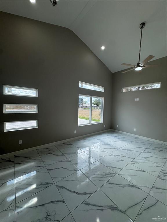 Photo - 16 North St Unit 3