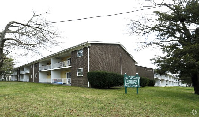Photo - Willow Brook Apartments