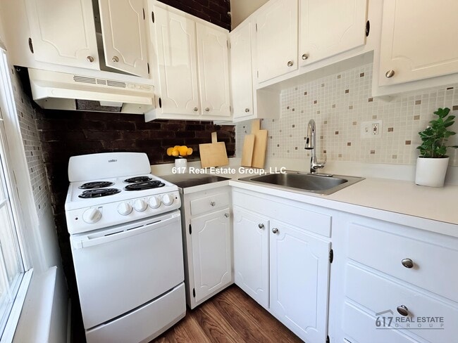 Photo - 70 S Huntington Ave Unidad 3A