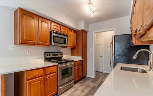 3336 Spring Ln Unidad 12