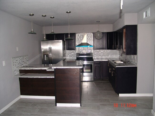 Photo - 630 S Morris Unit 3