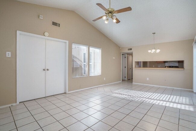 Photo - Charming 3-1-1 in S Dallas