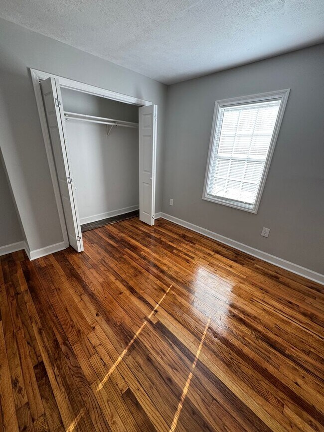 Photo - Completely renovated 2 bedroom  cabin