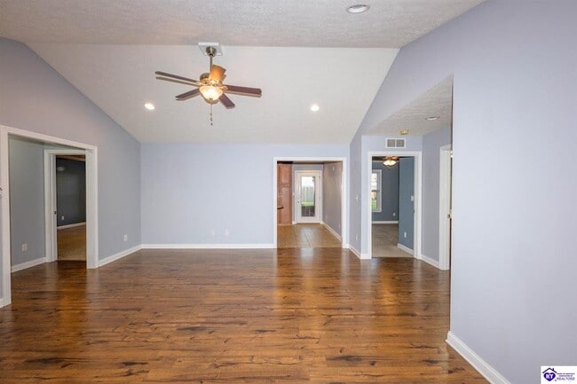 Photo - 100 Radford Ct