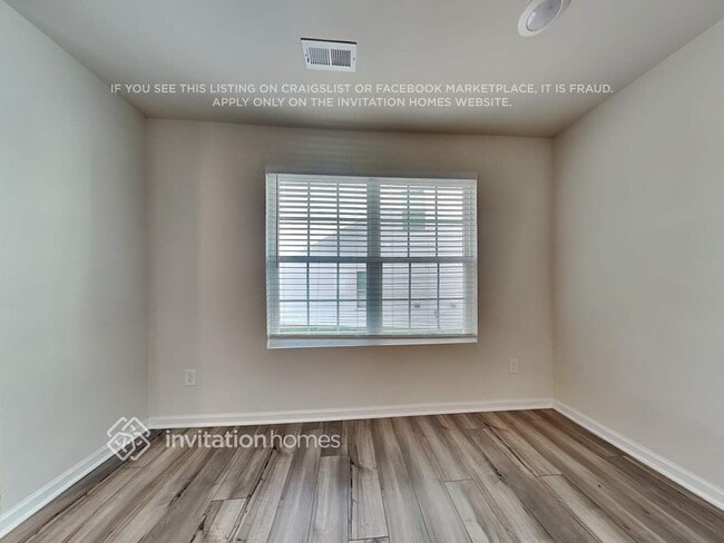 Photo - 7300 Olive Coast St