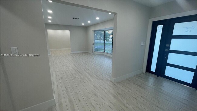 Photo - 8320 SW 142nd St