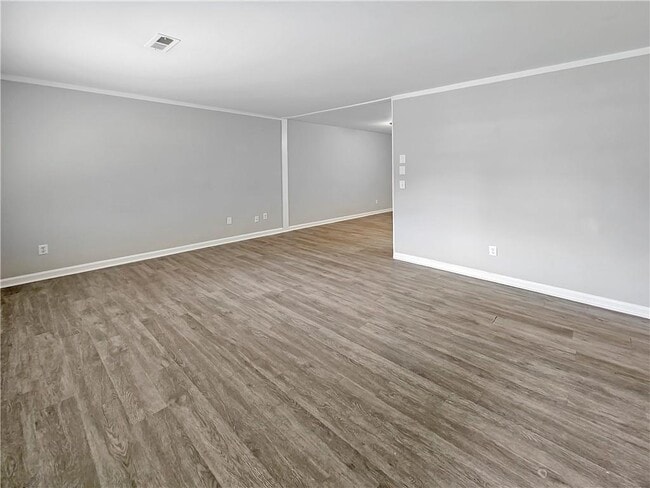 Photo - 8438 Stonewall Jackson Dr