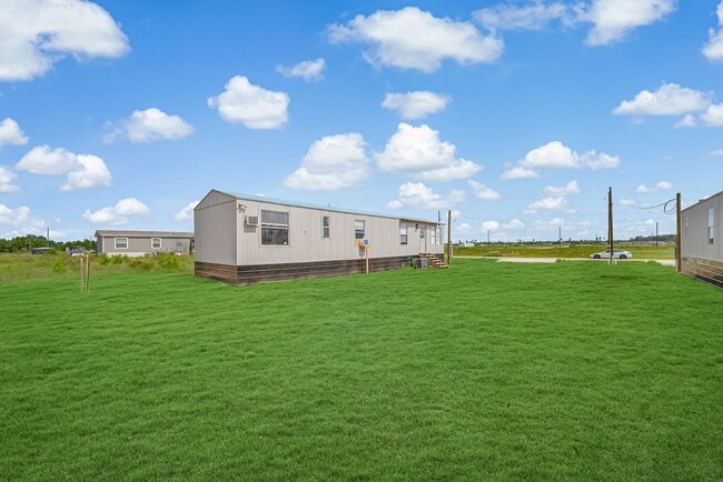 Photo - 349 Rd 5915-24
