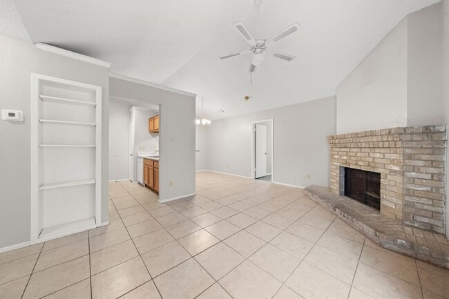 Photo - 411 Greenlawn Blvd