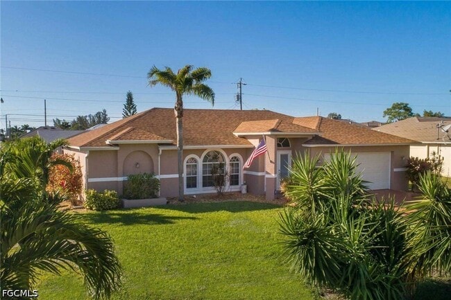 3832 SW 20th Ave