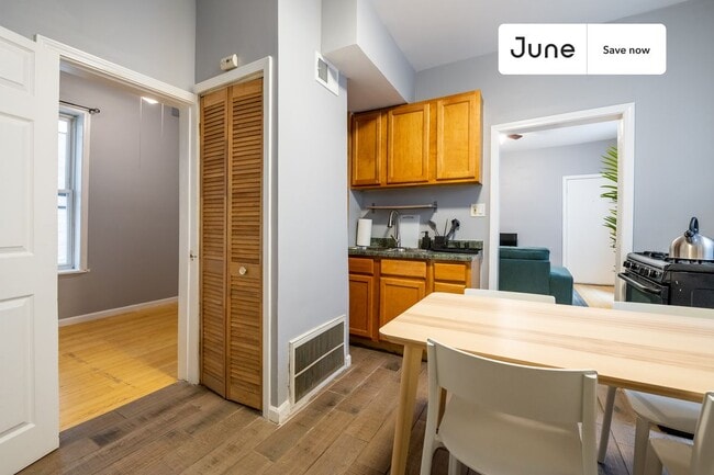 Photo - 2611 W Armitage Ave