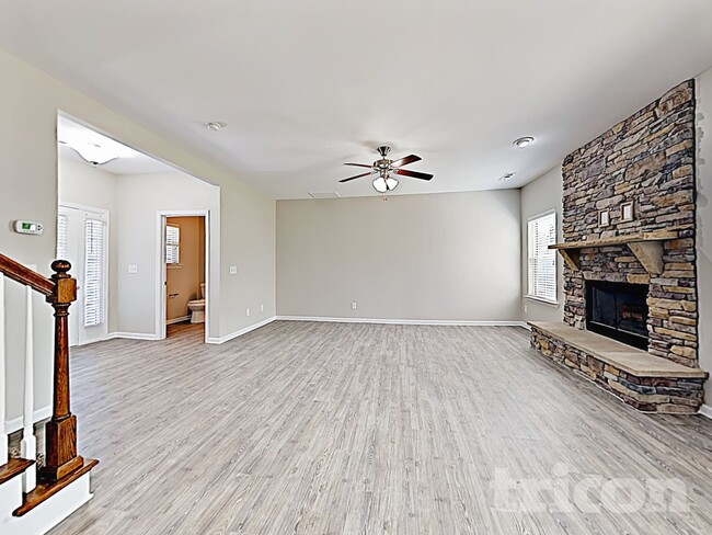 Photo - 7513 Nathaniel Woods Blvd