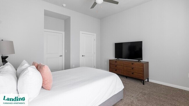 Photo - 4300 Cromwell Dr Unidad 4305