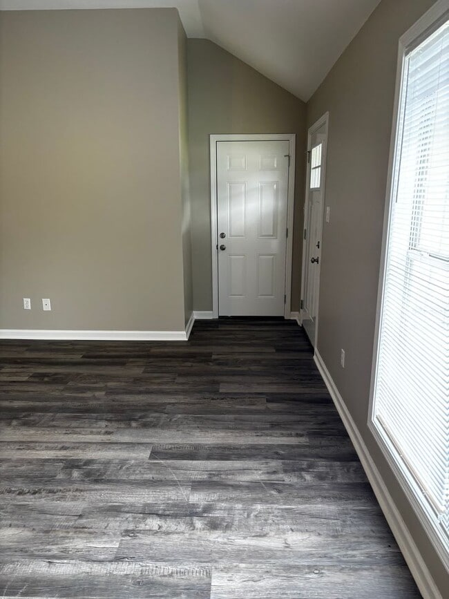 Photo - Beautiful 3 bedroom, 2 bath home
