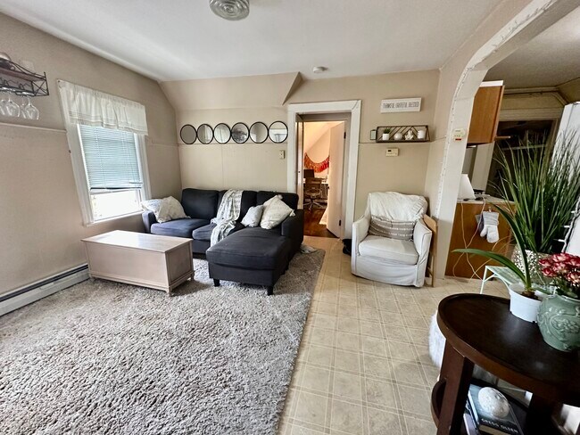 Photo - 21 College Ave Unit 1