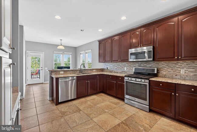 Photo - 815 S Haines Cir