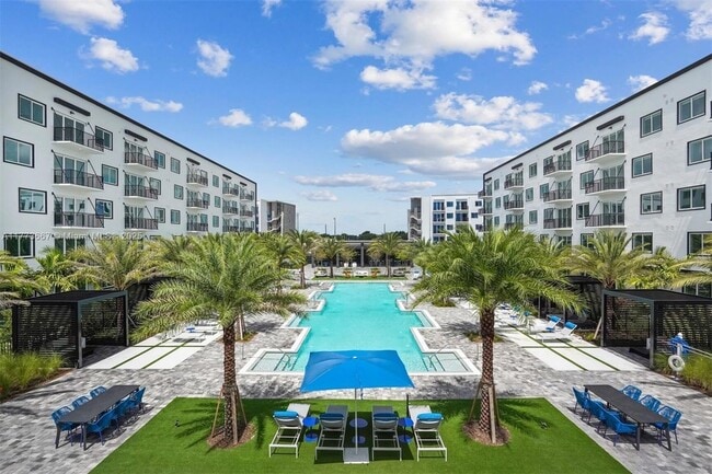 Photo - 2095 W Atlantic Ave Unidad A1