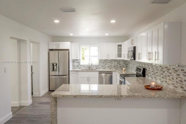 Photo - 6634 SW 76th Ter