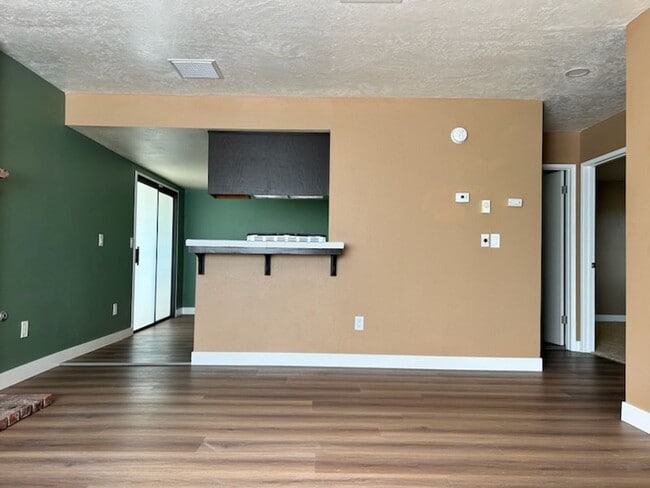 Photo - 912 W Graaf Ave Unidad C