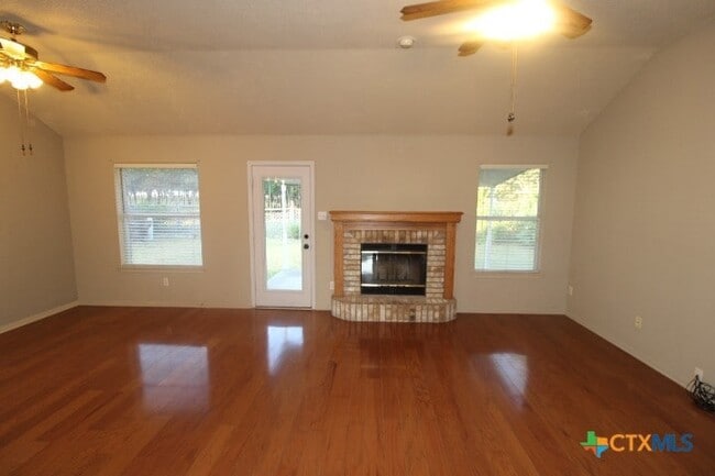 Photo - 924 Northern Dancer Dr