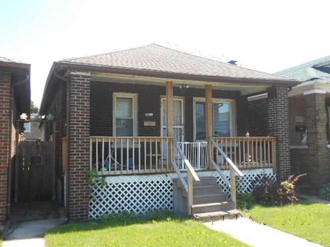 Building Photo - 3811 Parrish Ave