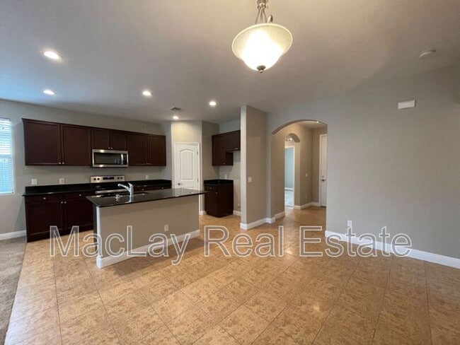 Photo - 1728 W Loemann Dr