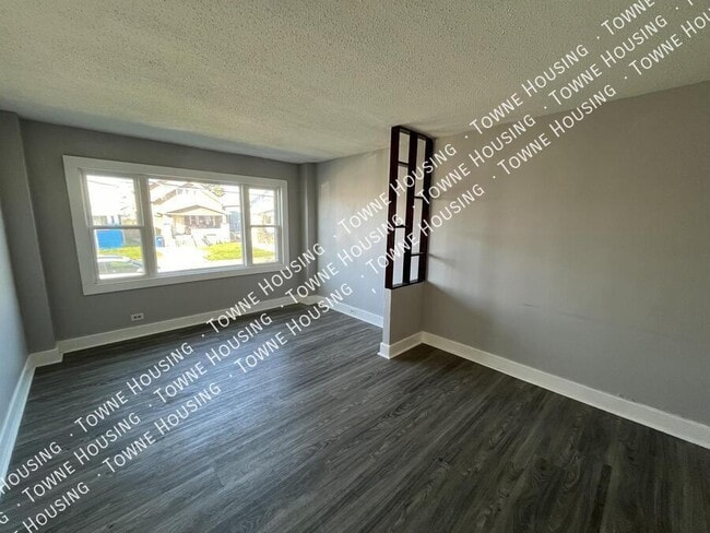 Photo - 15 Beatrice Ave Unit 1